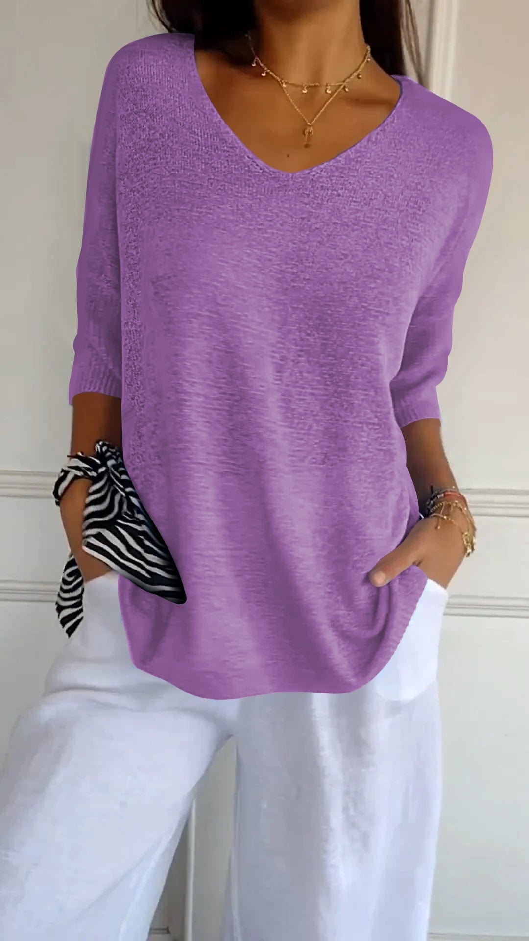 RIA™ | MAGLIA CLASSICA CON SCOLLO A V
