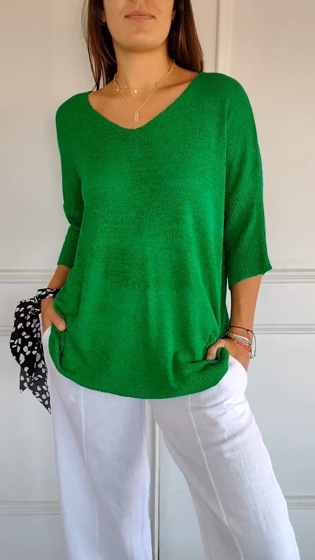 RIA™ | MAGLIA CLASSICA CON SCOLLO A V
