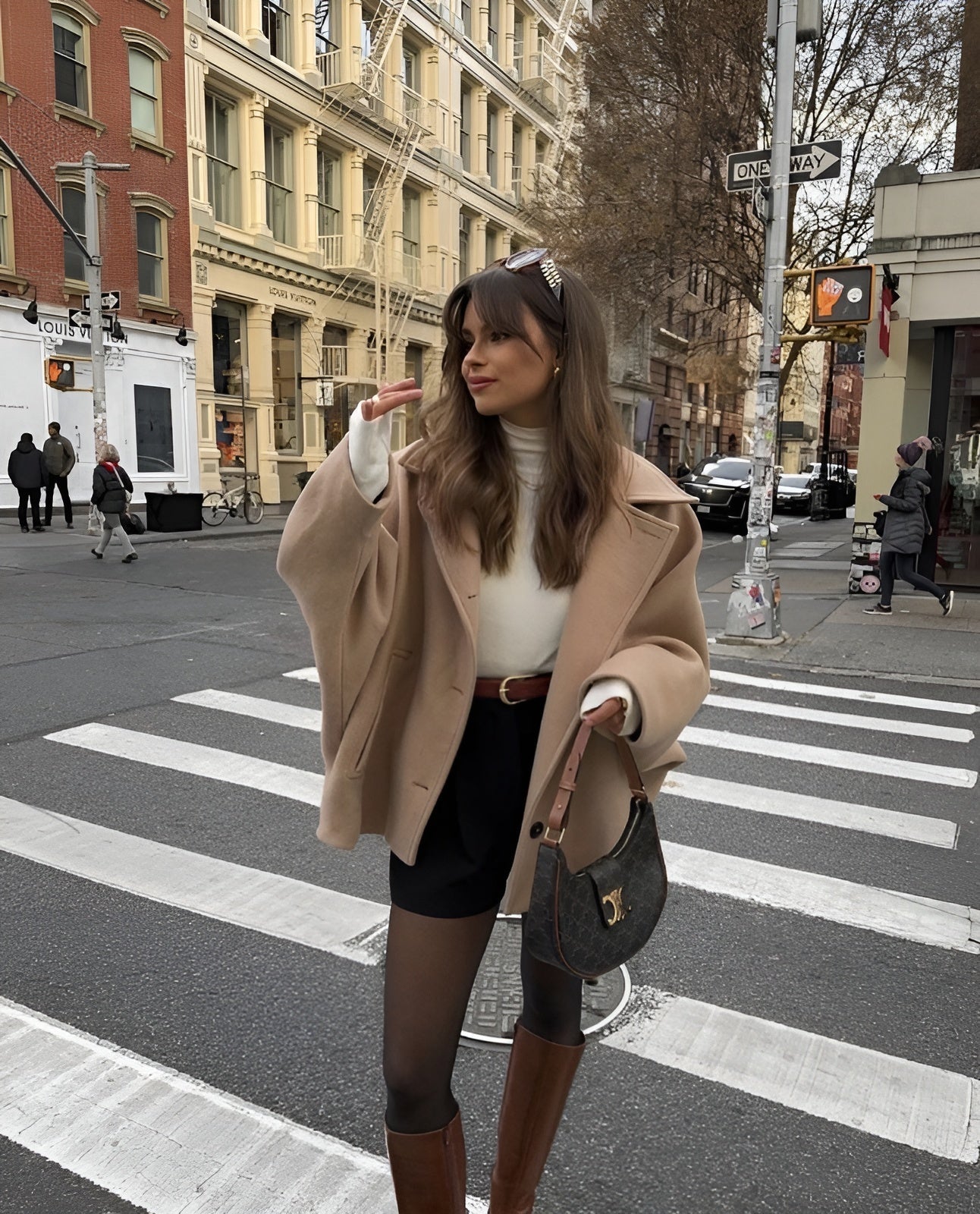 ELVIRA - CAPPOTTO DI LANA OVERSIZE DI TENDENZA