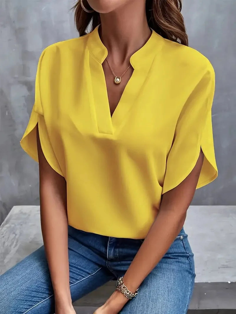 Deborah™ | Camicia con Collo a V Morbida e Raffinata