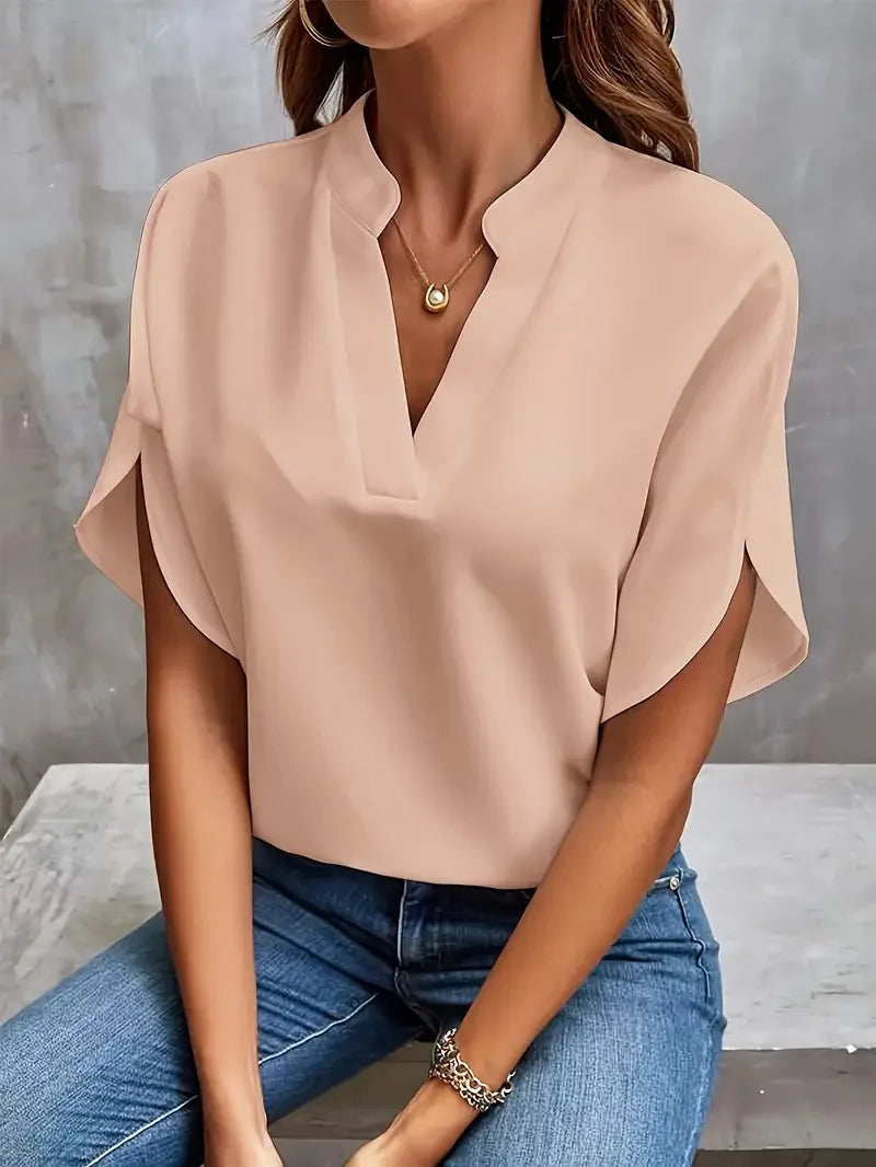Deborah™ | Camicia con Collo a V Morbida e Raffinata